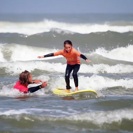 Special, Compound Group Accommodation, 100 M. From The Sea Casa vacanze Zandvoort